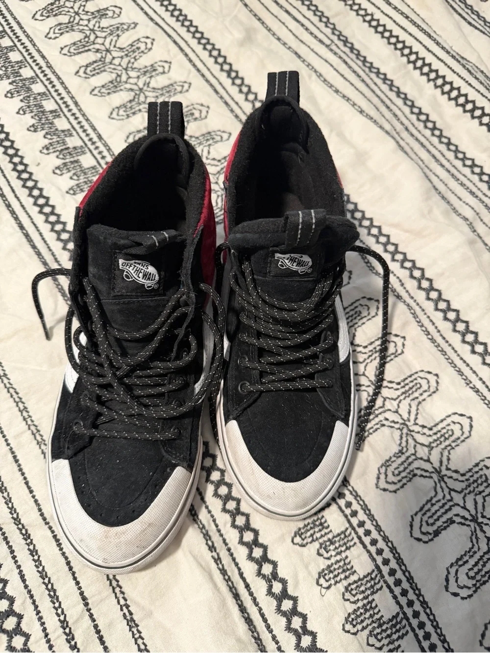 Vans Black, Red & White High-Top Skate Sneakers MTE for cold weather